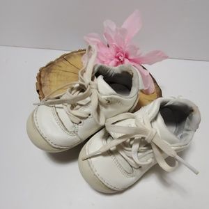 Stride rite baby white shoes